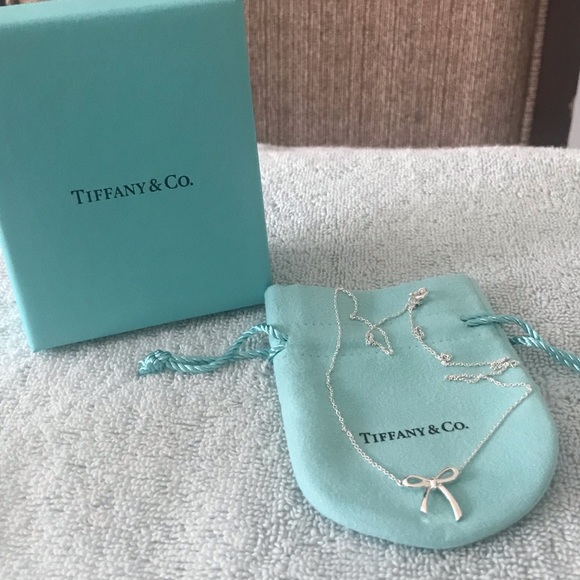 Tiffany and Co Mini Bow Necklace - Picture 1 of 8
